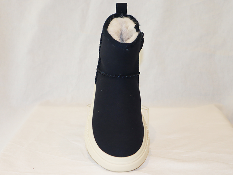 J56M3C J LAQUINNY GIRL – Image 2